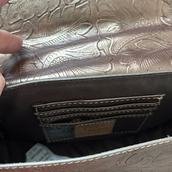 Tony Lama Saddle Bag/Crossbody,Bronze Floral Tooled,snap close,cell phone pocket - Picture 7 of 14